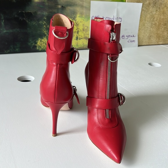 Gianvito Rossi red leather pointed toe stilettos heel ankle hi boots size 6.5M - Picture 7 of 13